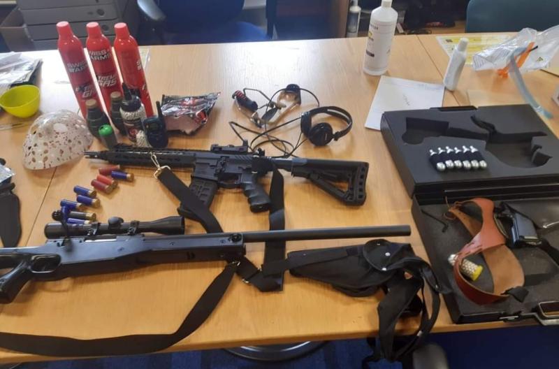 Gardai respond to man carrying gun and dressed in camouflage in Offaly town 
