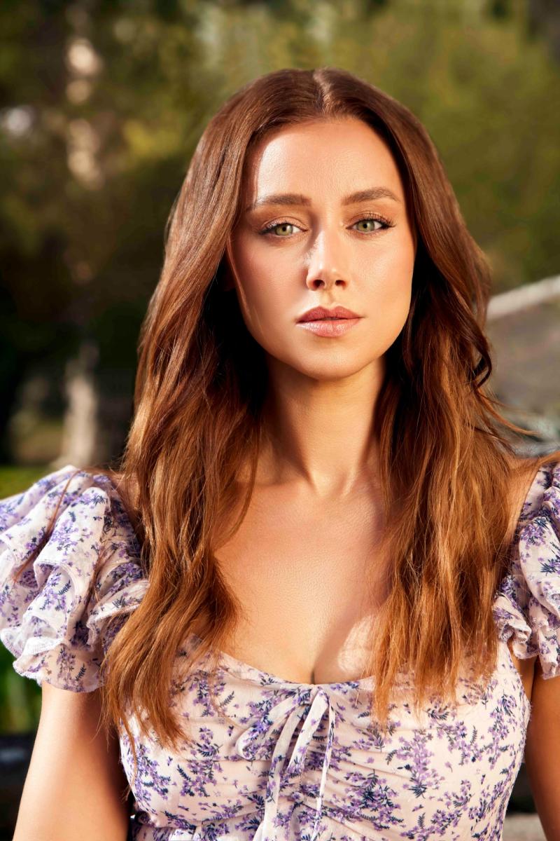 Tipperary singer songwriter Una Healy announced as first Irish face of international beauty brand