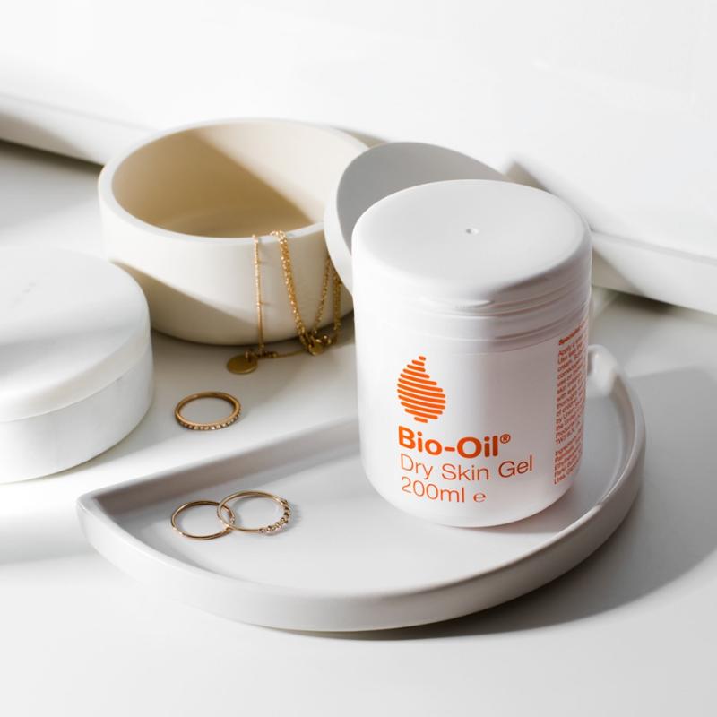 Nourish and repair cracked hands with Bio-Oil&reg; Dry Skin Gel