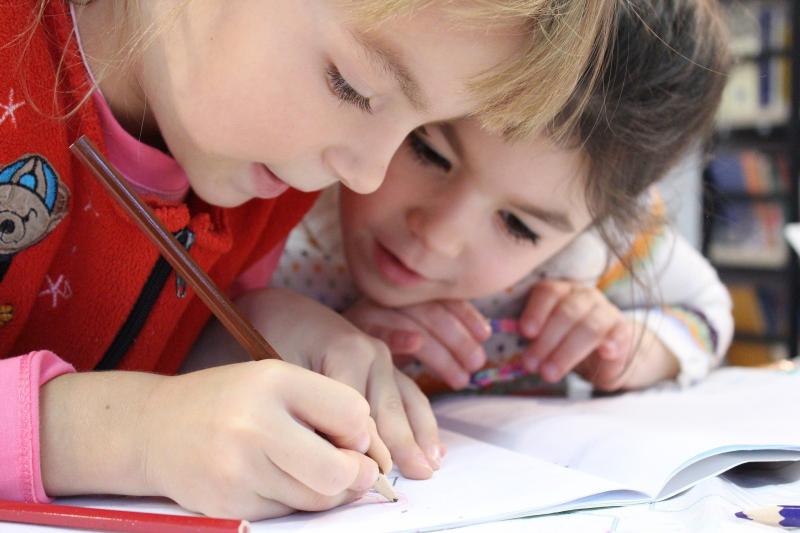 School kids urged to design logo for new arts initiative 