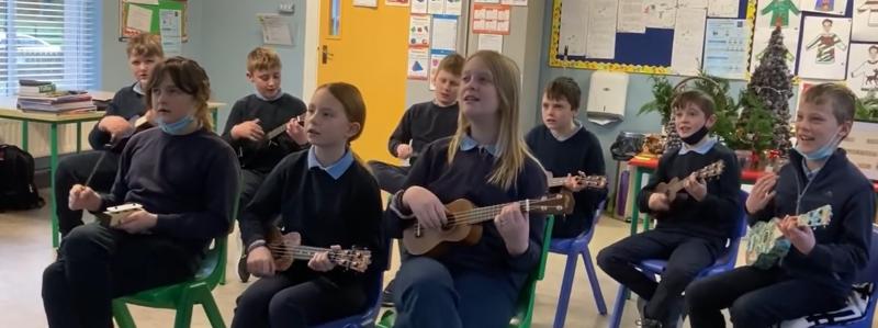 Watch: Leitrim children play Jingle Bells on ukuleles