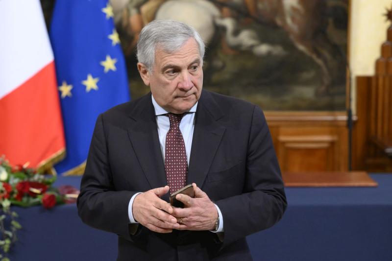 Immigrazione, Tajani "L'Italia deve avere il sostegno dell'Europa"
