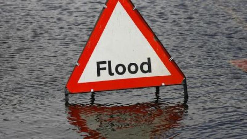 flood-sign-2