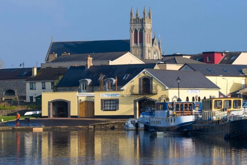 Carrick-on-Shannon Rowing Club receive 5,000 boost thanks to Texaco Support for Sport initiative