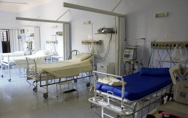 Nearly 9,000 patients without a hospital bed in April
