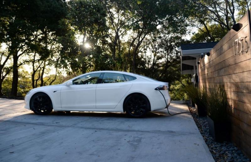 Considering buying an electric vehicle? More grants on the way for customers 