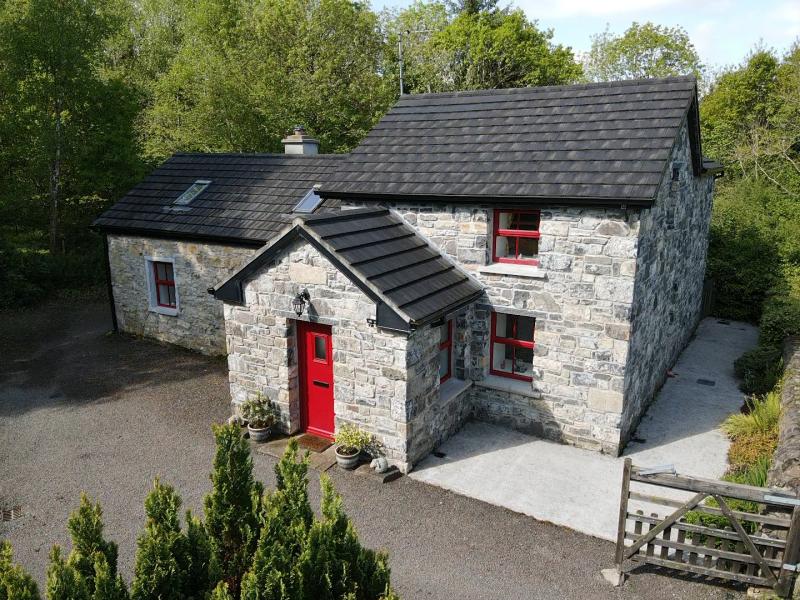 Historic Cottage in Marvellous Setting comes to market 