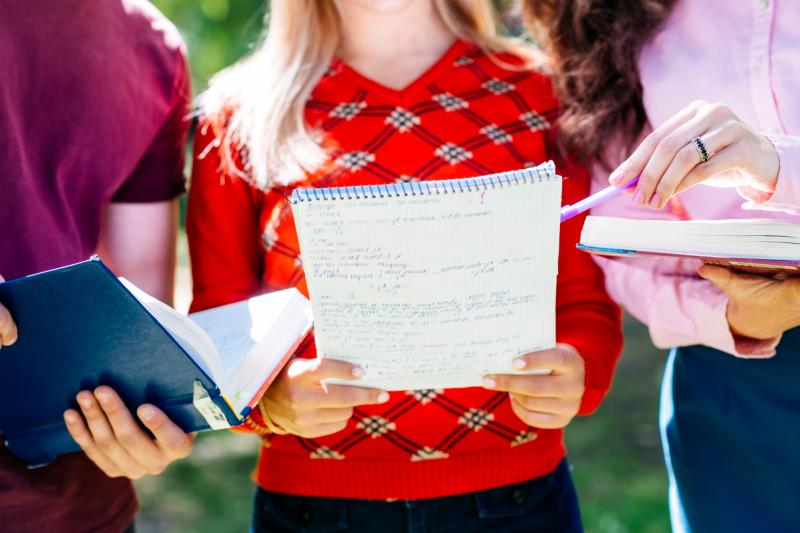 HSE gives tips for safe celebrations ahead of Leaving Certificate results announcement