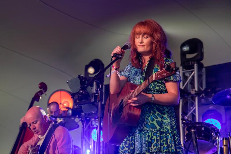 Folk star Emer Dunner coming to Carrick 