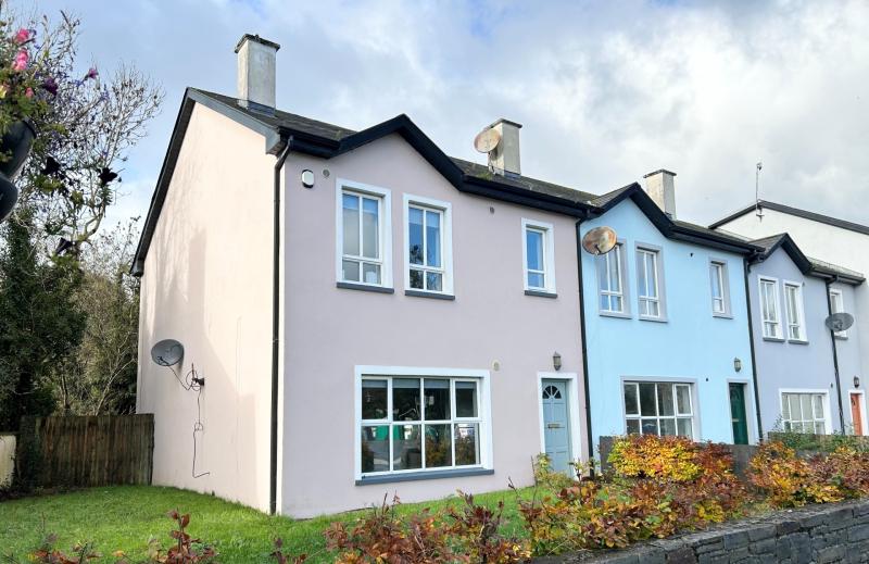 PROPERTY: Four bedroom end of terrace house in Leitrim Village for €165,000