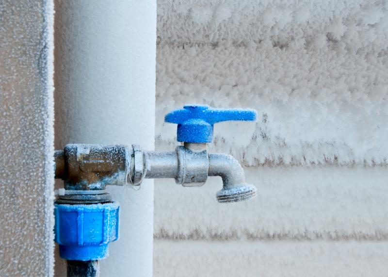 Uisce Éireann urges Leitrim public to help protect against burst pipes amid cold snap