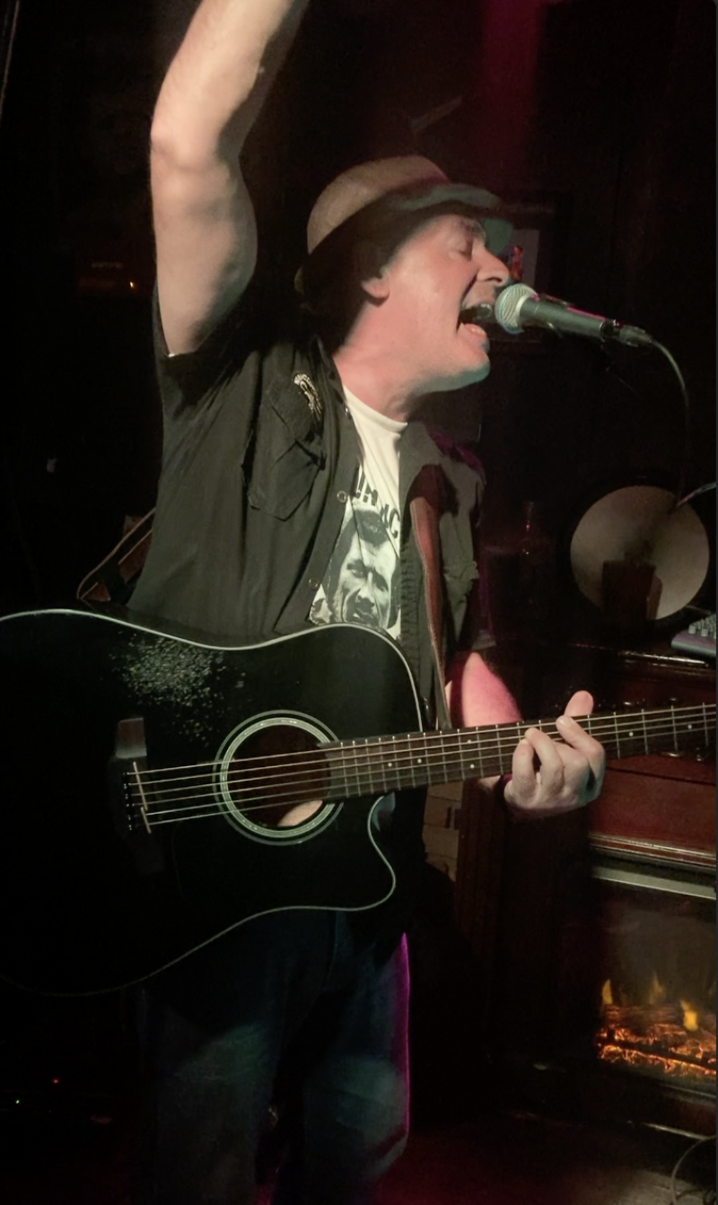 Amo Returns: Leitrim musician to play first home gig in a decade