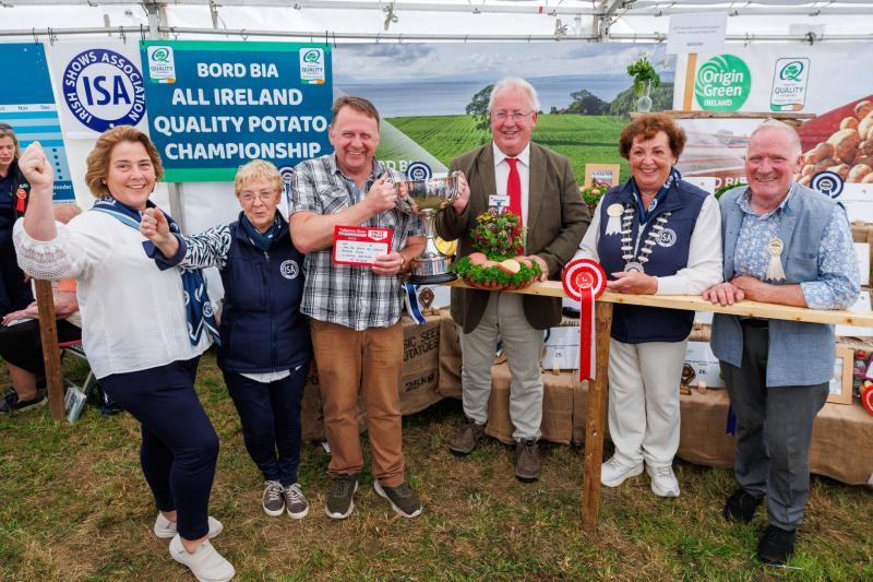 Dromahair man bags gold in the  All Ireland Quality Potato Championship
