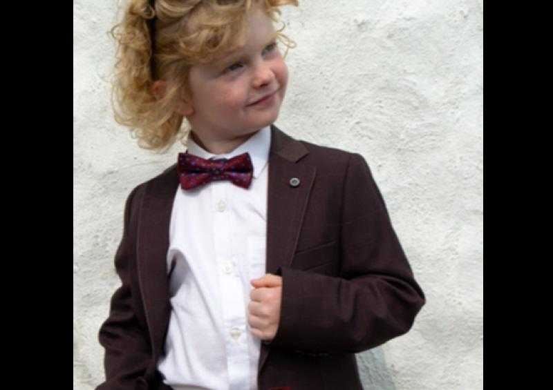 Fleadh's six-year-old viral sensation Séamie Séan picks up his dream suit in Leitrim