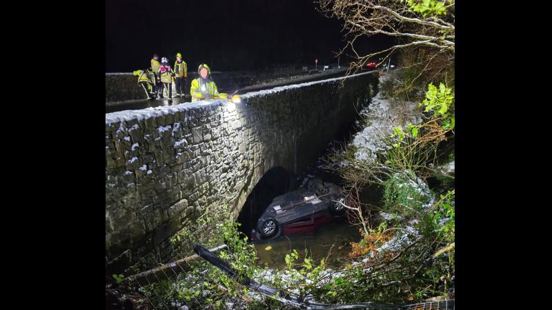 Driver avoids serious injury after car crashes into stream in Leitrim