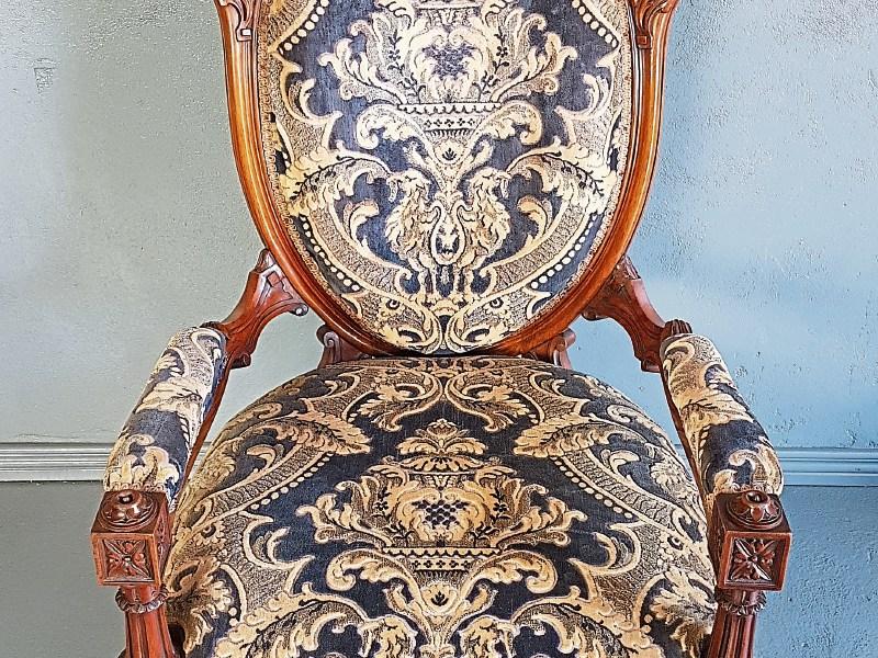 Over 100,000 items at Clonmel Antique Fair on Sunday