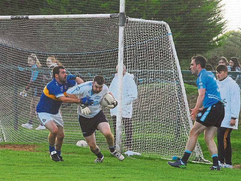 Willies turn on the style late on to condemn Allen Gaels to second defeat