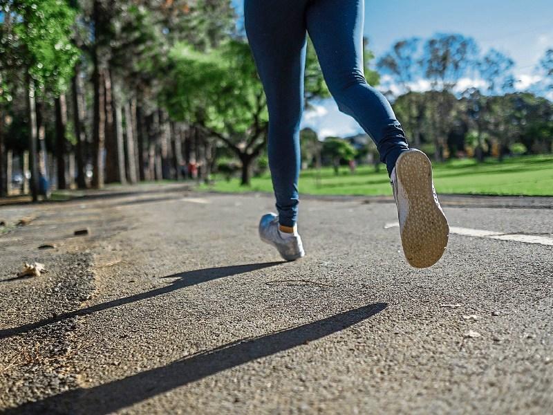 Dublin woman to run marathon this Saturday in memory of late Kinlough friend