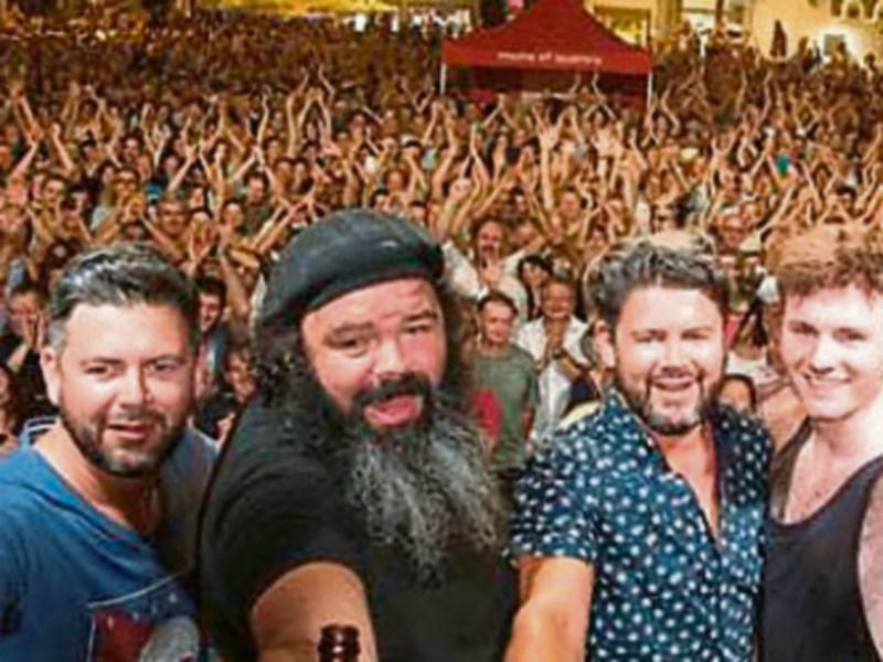 Boxtie's Big Box Ceil&iacute; Band in Rossinver