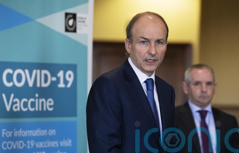 Tributes paid to outgoing  HSE boss  and Leitrim resident as Martin seeks ‘top class replacement’