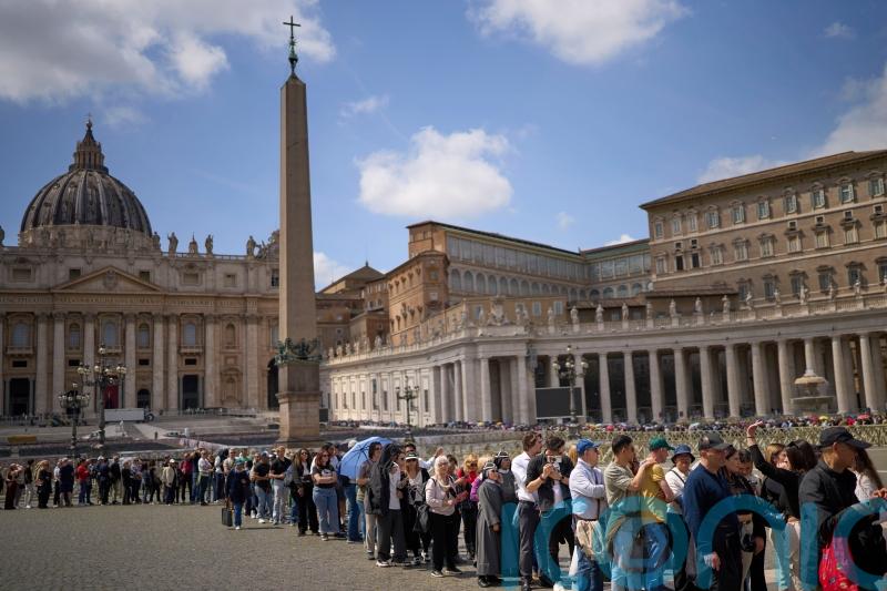 Mother and daughter describe ‘once-in-a-lifetime’ moment seeing Pope’s remains