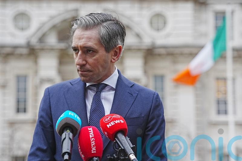 Online threats to families should not be &lsquo;consequence free&rsquo;, Simon Harris says