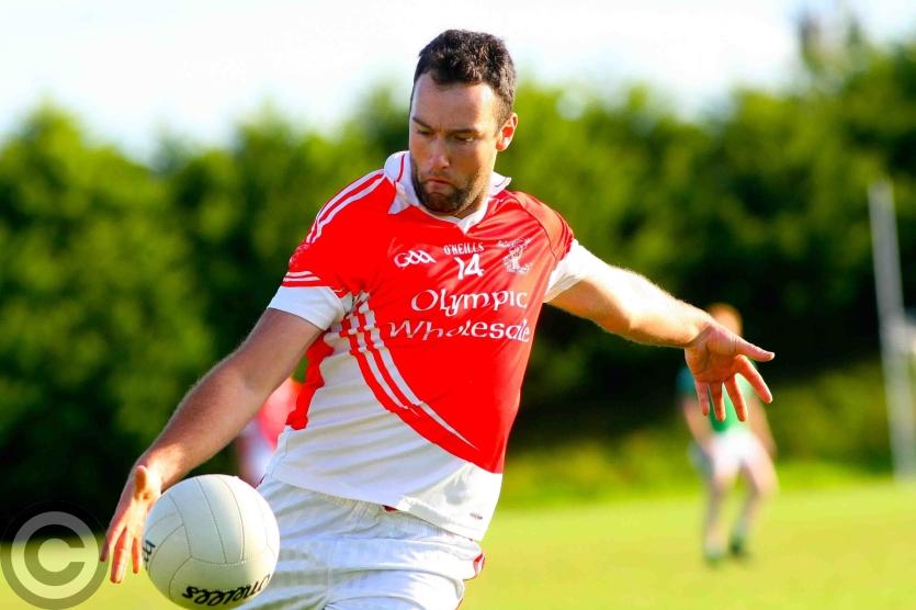 BALLINAGLERA EDGE AHEAD OF ESLIN