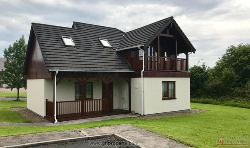 The property is located on the grounds of Lough Allen Hotel, Drumshanbo